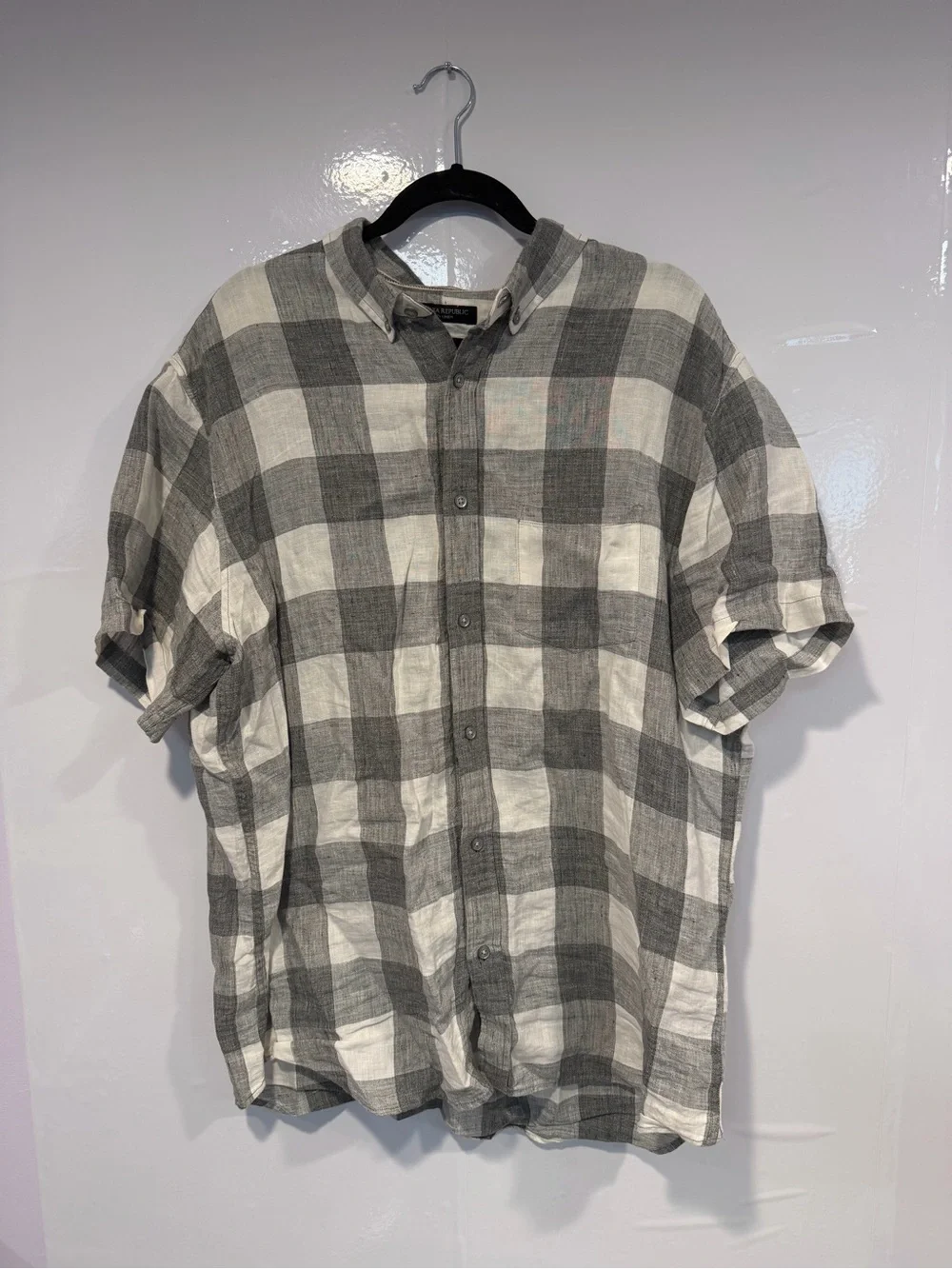 Banana Republic Short-Sleeve Gray & White Check Button-Down Shirt 100% Linen